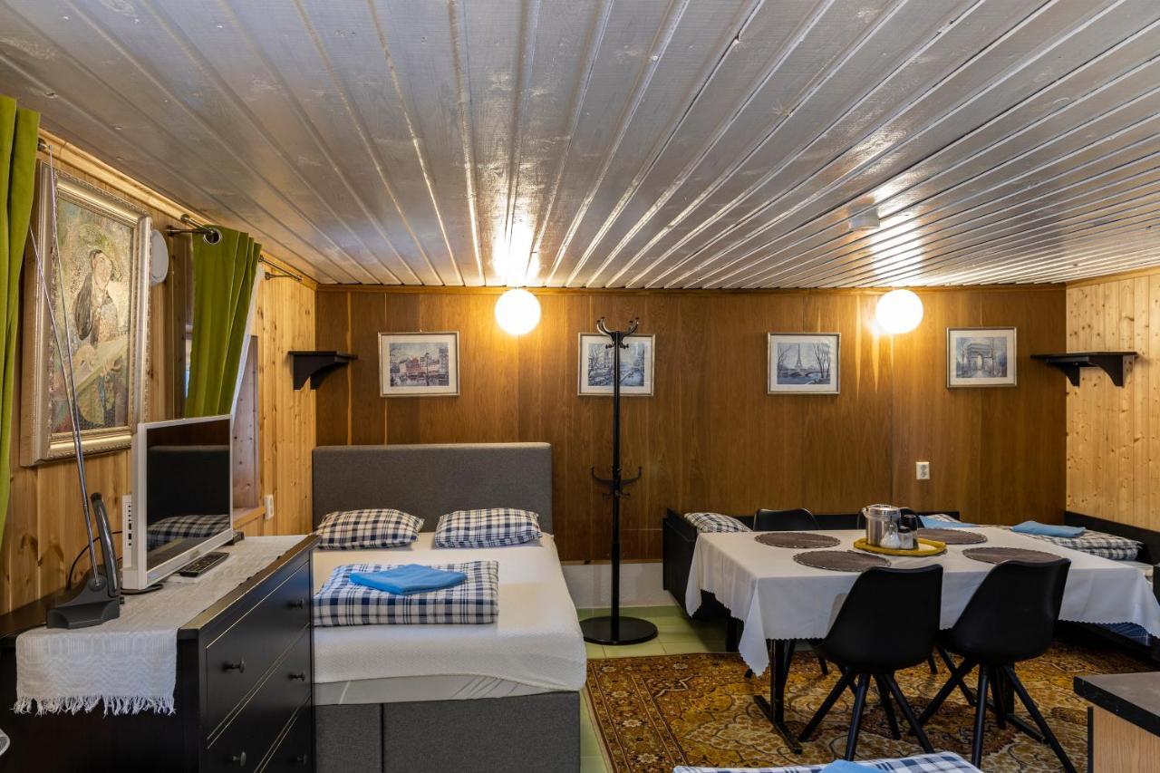 Maple House - Sodyba Tarp Klevu ウテナ エクステリア 写真